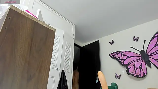 Snapshot of sweet_amalia4 chatting on December 13, 2025, 11:10 pm sweet amalia4 online show from December 13, 2025, 11:10 pm