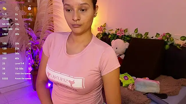 Hannah williams1 online show from September 10, 2025, 8:31 pm