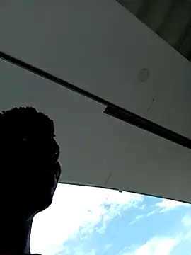 Snapshot of DalianHR33 chatting on February 17, 2025, 6:15 pm DalianHR33 online show from February 17, 2025, 6:15 pm