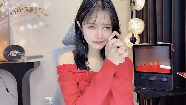 xiaodaibabyy online show from January 10, 2025, 1:20 pm