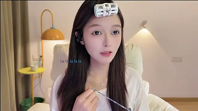 xiaodaibabyy online show from September 19, 2025, 7:54 am