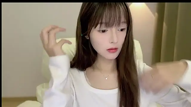 xiaodaibabyy online show from September 25, 2025, 6:50 am