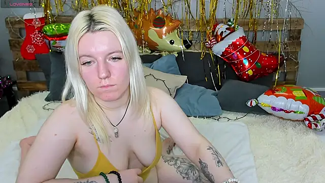 Snapshot of Baiambel_Mi chatting on January 3, 2025, 12:52 pm Baiambel Mi online show from January 3, 2025, 12:52 pm