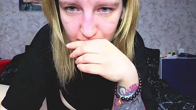 Snapshot of Baiambel_Mi chatting on November 25, 2025, 3:34 pm Baiambel Mi online show from November 25, 2025, 3:34 pm