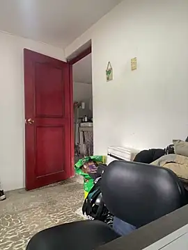 Jestebanano online show from October 30, 2025, 9:15 pm