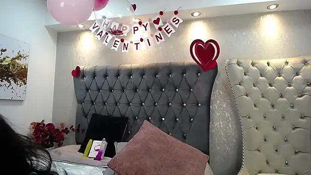 Snapshot of Melodi_Roux chatting on February 18, 2025, 4:26 pm Melodi Roux online show from February 18, 2025, 4:26 pm