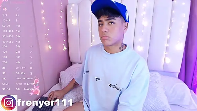 kiing azahell online show from March 11, 2025, 12:00 am