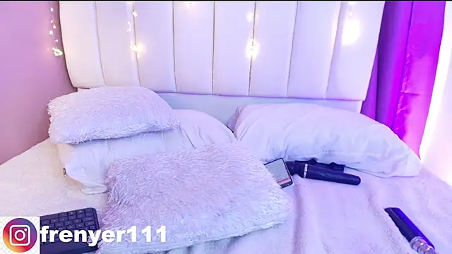 kiing azahell online show from March 14, 2025, 1:27 am