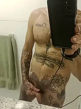 Snapshot of rolesexy chatting on January 29, 2025, 12:01 am rolesexy online show from January 29, 2025, 12:01 am