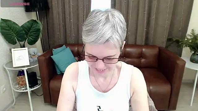 Cutie Erikaa1 online show from January 9, 2025, 8:24 am