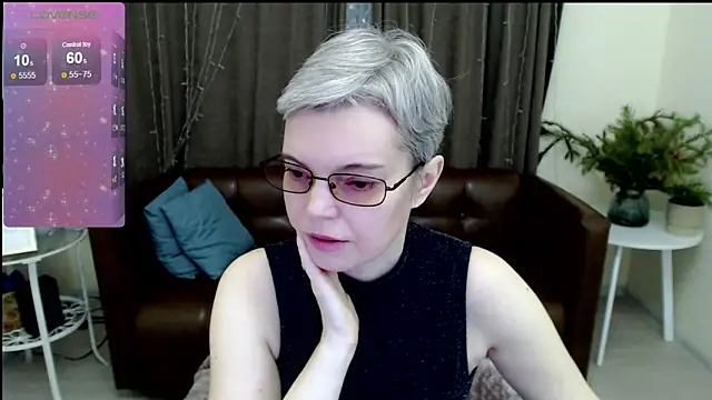 Snapshot of Cutie_Erikaa1 chatting on January 19, 2025, 1:53 am Cutie Erikaa1 online show from January 19, 2025, 1:53 am