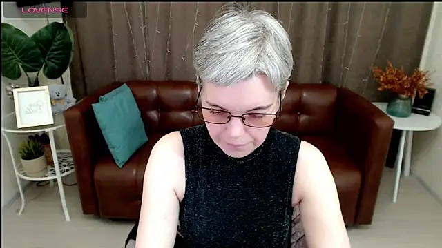 Snapshot of Cutie_Erikaa1 chatting on January 21, 2025, 9:24 am Cutie Erikaa1 online show from January 21, 2025, 9:24 am