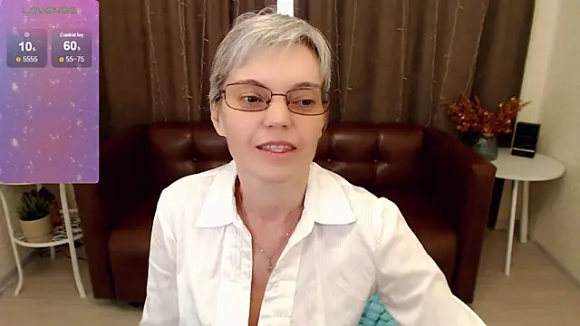 Snapshot of Cutie_Erikaa1 chatting on February 5, 2025, 5:41 am Cutie Erikaa1 online show from February 5, 2025, 5:41 am