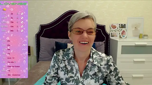 Snapshot of Cutie_Erikaa1 chatting on February 10, 2025, 2:30 am Cutie Erikaa1 online show from February 10, 2025, 2:30 am