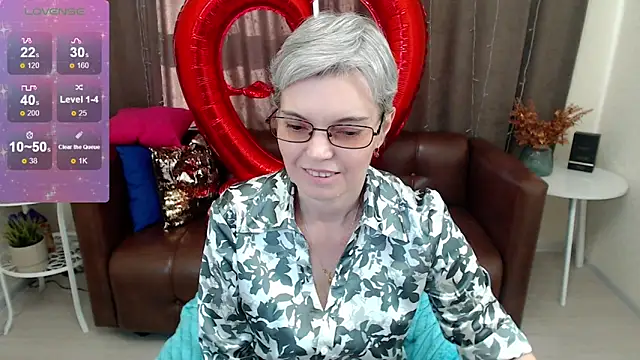 Snapshot of Cutie_Erikaa1 chatting on February 10, 2025, 8:42 am Cutie Erikaa1 online show from February 10, 2025, 8:42 am