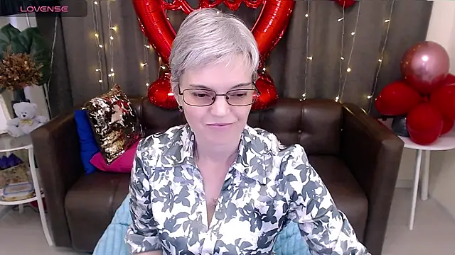 Snapshot of Cutie_Erikaa1 chatting on February 12, 2025, 6:51 am Cutie Erikaa1 online show from February 12, 2025, 6:51 am