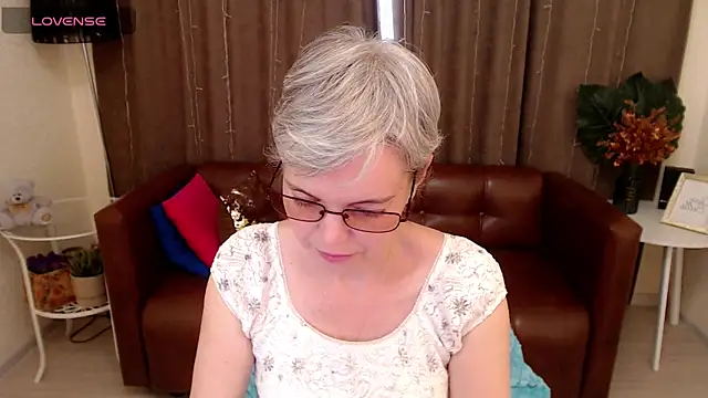 Cutie Erikaa1 online show from March 1, 2025, 8:45 am