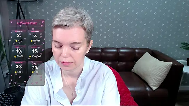 Snapshot of Cutie_Erikaa1 chatting on September 16, 2025, 2:34 am Cutie Erikaa1 online show from September 16, 2025, 2:34 am