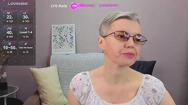 Snapshot of Cutie_Erikaa1 chatting on November 26, 2025, 2:34 am Cutie Erikaa1 online show from November 26, 2025, 2:34 am