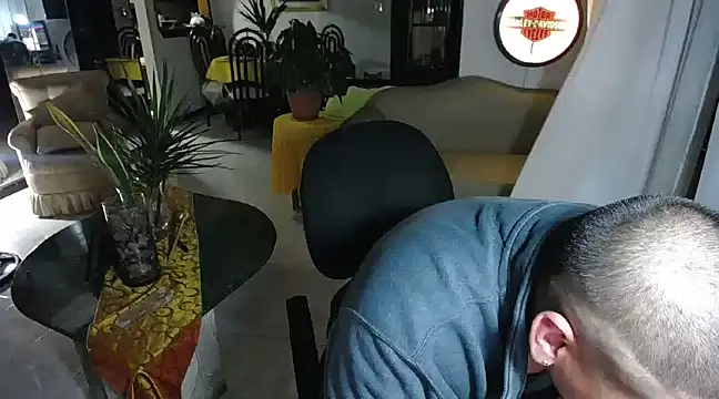 Snapshot of pitbullveryhot chatting on February 13, 2025, 9:30 am pitbullveryhot online show from February 13, 2025, 9:30 am