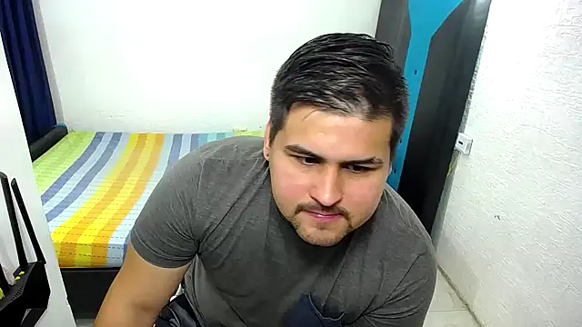 Snapshot of pitbullveryhot chatting on November 2, 2025, 11:51 pm pitbullveryhot online show from November 2, 2025, 11:51 pm