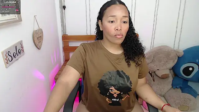 Snapshot of _africax chatting on March 9, 2025, 3:32 am africax online show from March 9, 2025, 3:32 am