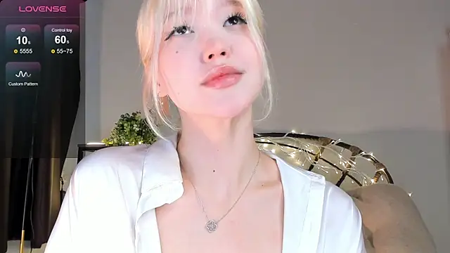 Snapshot of milli_sun_ chatting on March 6, 2025, 5:03 am milli sun online show from March 6, 2025, 5:03 am