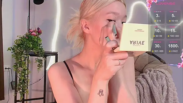 Snapshot of milli_sun_ chatting on September 18, 2025, 5:09 am milli sun online show from September 18, 2025, 5:09 am