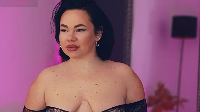 Snapshot of MissLilaa chatting on November 10, 2025, 4:28 pm MissLilaa online show from November 10, 2025, 4:28 pm