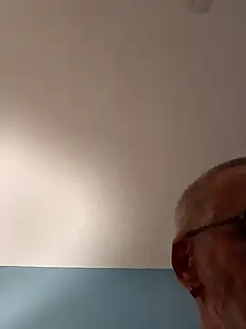 Snapshot of geilerschwanz64 chatting on January 5, 2025, 1:35 am geilerschwanz64 online show from January 5, 2025, 1:35 am