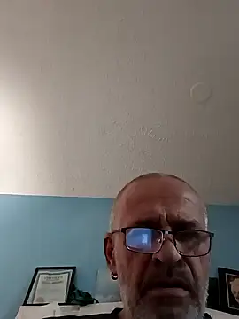 Snapshot of geilerschwanz64 chatting on January 16, 2025, 4:28 pm geilerschwanz64 online show from January 16, 2025, 4:28 pm