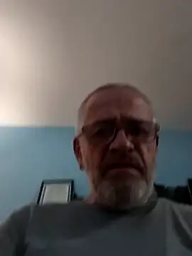 Snapshot of geilerschwanz64 chatting on February 19, 2025, 12:35 am geilerschwanz64 online show from February 19, 2025, 12:35 am
