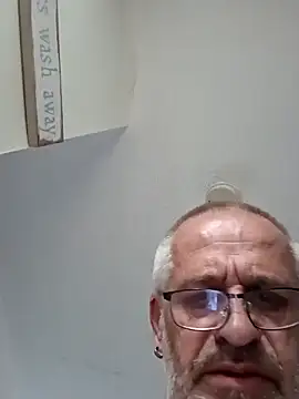 Snapshot of geilerschwanz64 chatting on March 15, 2025, 4:21 pm geilerschwanz64 online show from March 15, 2025, 4:21 pm