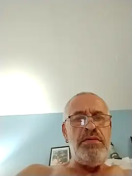 Snapshot of geilerschwanz64 chatting on October 8, 2025, 3:42 pm geilerschwanz64 online show from October 8, 2025, 3:42 pm