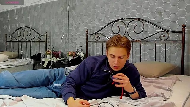 Snapshot of Marcus_Swampov chatting on December 5, 2024, 3:26 am Marcus Swampov online show from December 5, 2024, 3:26 am