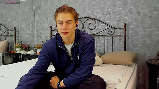 Snapshot of Marcus_Swampov chatting on December 16, 2024, 8:58 pm Marcus Swampov online show from December 16, 2024, 8:58 pm