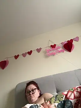 Snapshot of Tallulah-mae-xoxox chatting on February 13, 2025, 12:54 pm Tallulah-mae-xoxox online show from February 13, 2025, 12:54 pm