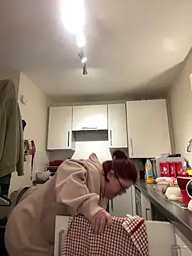 Snapshot of Tallulah-mae-xoxox chatting on February 17, 2025, 8:47 pm Tallulah-mae-xoxox online show from February 17, 2025, 8:47 pm