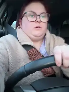 Snapshot of Tallulah-mae-xoxox chatting on February 19, 2025, 7:06 am Tallulah-mae-xoxox online show from February 19, 2025, 7:06 am