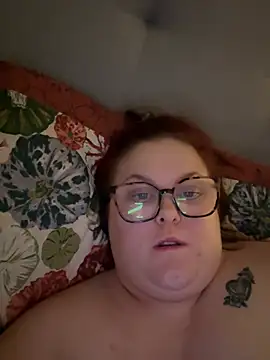 Snapshot of Tallulah-mae-xoxox chatting on February 19, 2025, 8:31 pm Tallulah-mae-xoxox online show from February 19, 2025, 8:31 pm