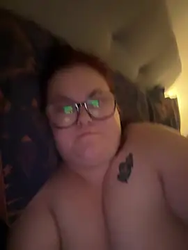 Snapshot of Tallulah-mae-xoxox chatting on February 25, 2025, 5:15 pm Tallulah-mae-xoxox online show from February 25, 2025, 5:15 pm