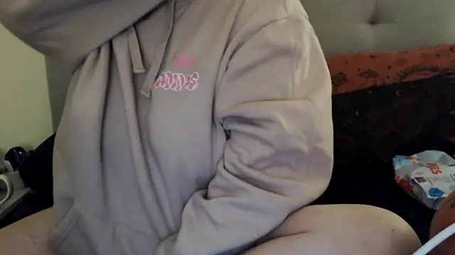 Snapshot of Tallulah-mae-xoxox chatting on March 3, 2025, 9:48 pm Tallulah-mae-xoxox online show from March 3, 2025, 9:48 pm