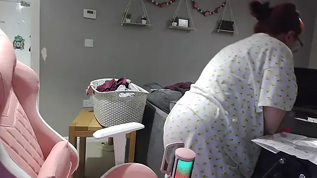 Snapshot of Tallulah-mae-xoxox chatting on March 22, 2025, 6:58 pm Tallulah-mae-xoxox online show from March 22, 2025, 6:58 pm