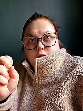 Snapshot of Tallulah-mae-xoxox chatting on September 9, 2025, 9:31 am Tallulah-mae-xoxox online show from September 9, 2025, 9:31 am