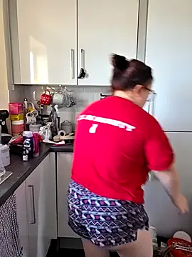 Snapshot of Tallulah-mae-xoxox chatting on October 28, 2025, 2:09 pm Tallulah-mae-xoxox online show from October 28, 2025, 2:09 pm