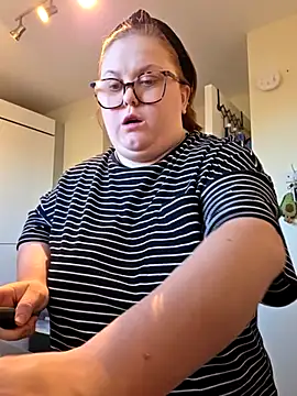 Snapshot of Tallulah-mae-xoxox chatting on November 8, 2025, 3:23 pm Tallulah-mae-xoxox online show from November 8, 2025, 3:23 pm