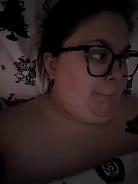 Snapshot of Tallulah-mae-xoxox chatting on November 16, 2025, 11:27 am Tallulah-mae-xoxox online show from November 16, 2025, 11:27 am