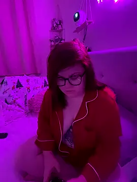 Snapshot of Tallulah-mae-xoxox chatting on November 22, 2025, 11:26 pm Tallulah-mae-xoxox online show from November 22, 2025, 11:26 pm