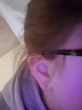 Snapshot of Tallulah-mae-xoxox chatting on November 29, 2025, 1:14 pm Tallulah-mae-xoxox online show from November 29, 2025, 1:14 pm