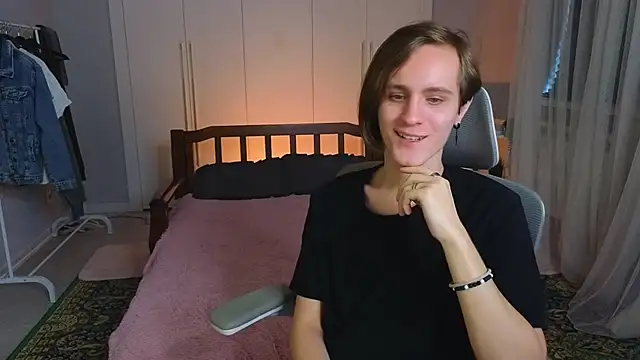 Snapshot of nikompell chatting on February 23, 2025, 3:24 am nikompell online show from February 23, 2025, 3:24 am